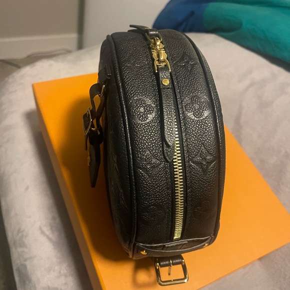 Black crossbag LV - Picture 6 of 6